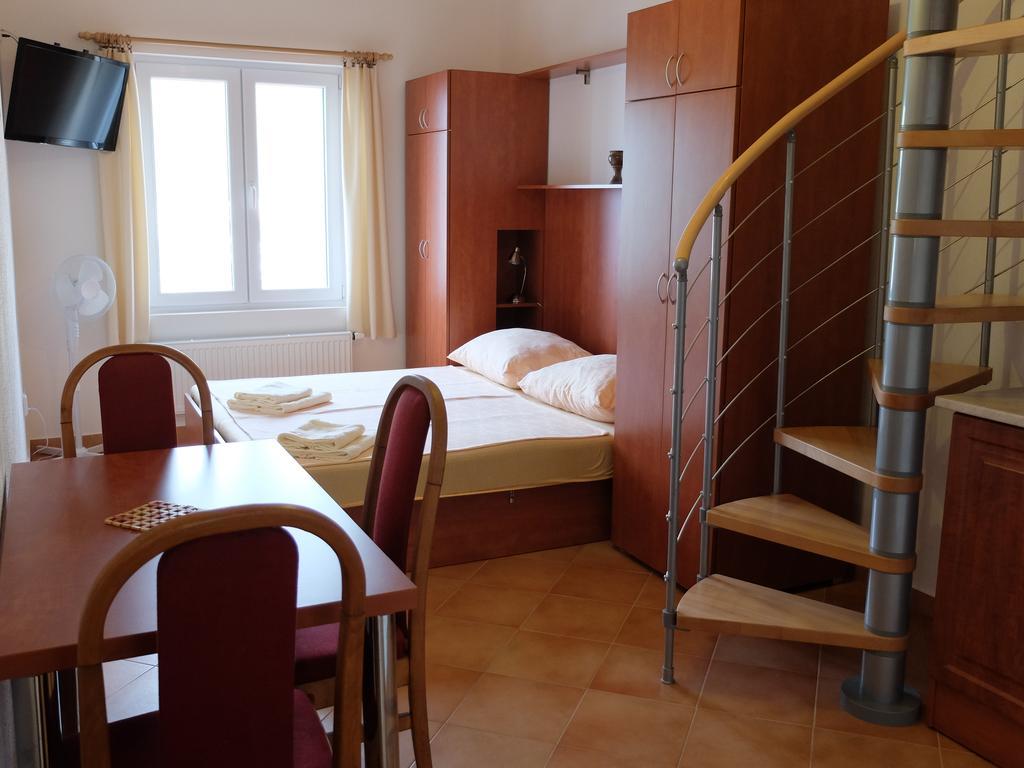 Apartments Sunce Brna Zimmer foto