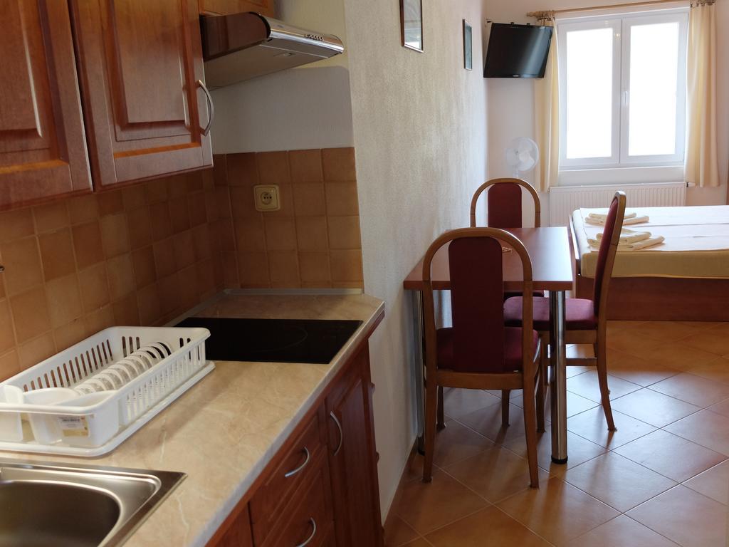 Apartments Sunce Brna Zimmer foto